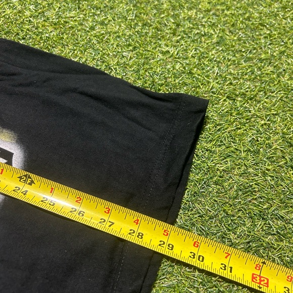 Men’s Vintage Taz Looney Tunes Graphic Tee - Picture 7 of 8